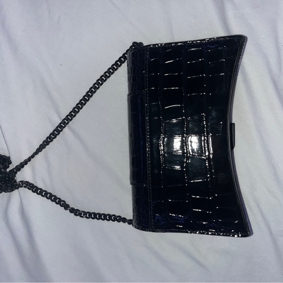 BALENCIAGA WOMEN'S HOURGLASS WALLET ON CHAIN CROCODILE EMBOSSED IN BLACK - Picture 4 of 4